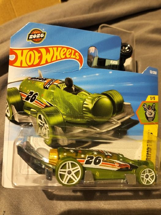 Hot wheels carnator nowy resorek autko