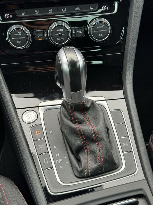 Volkswagen Golf GTI | 90MIL KM