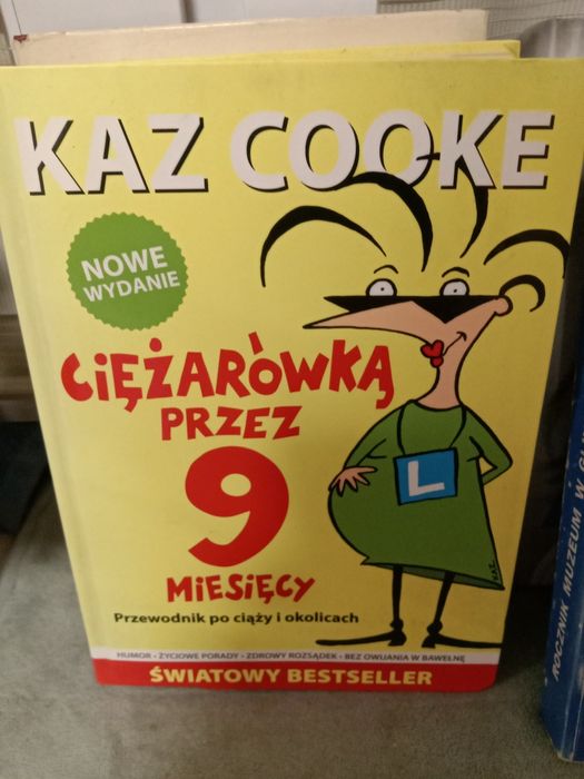 Ciężarówką przez 9 miesięcy , Każ Cooke.