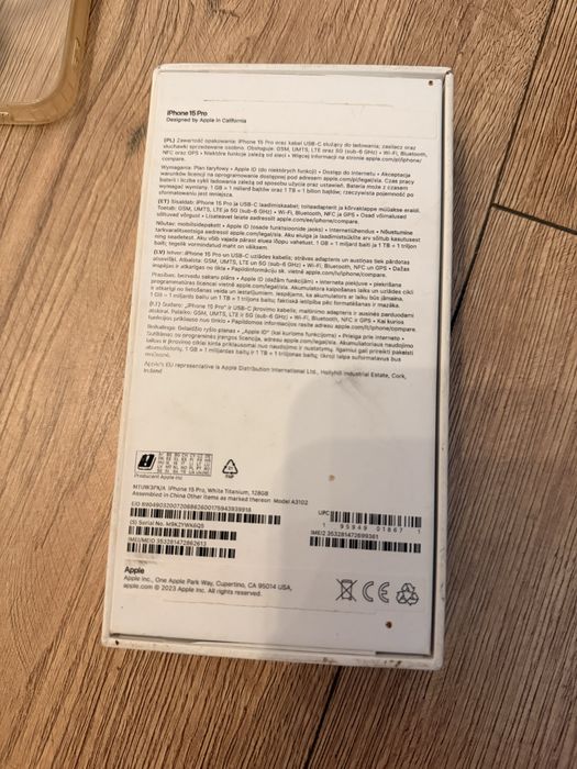 Sprzedam iphone 15 pro  bateria 77