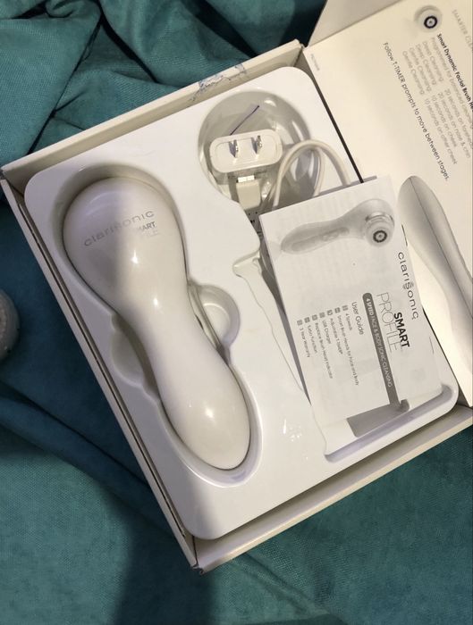 Торг Clarisonic Smart Profile розумна щітка апарат для обличчя та тіла