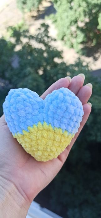 Символічний брелок сердечко прапор України синьо-жовтий український