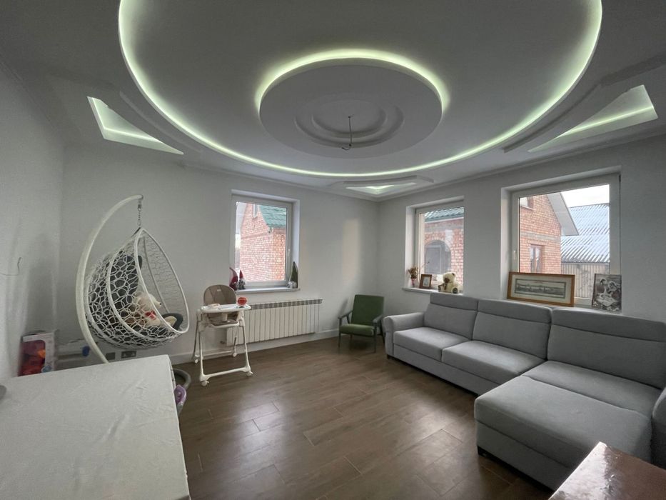 Продам будинок у с. Шипинці, 15 км до Чернівців