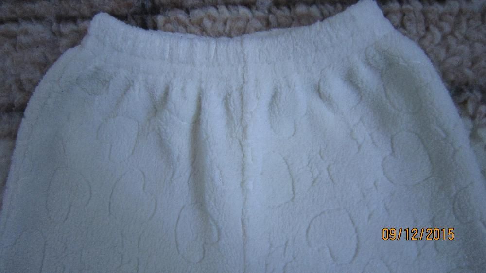 Флисовые молочные штаны в сердечки р. 62см