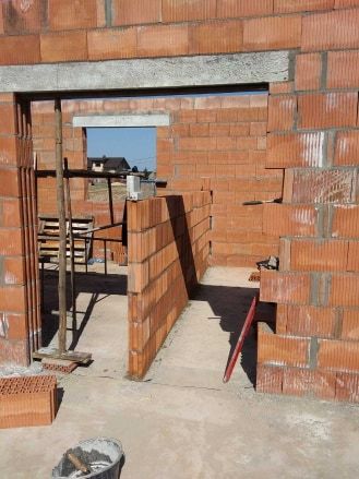 Budowa domów,usługi budowlane.