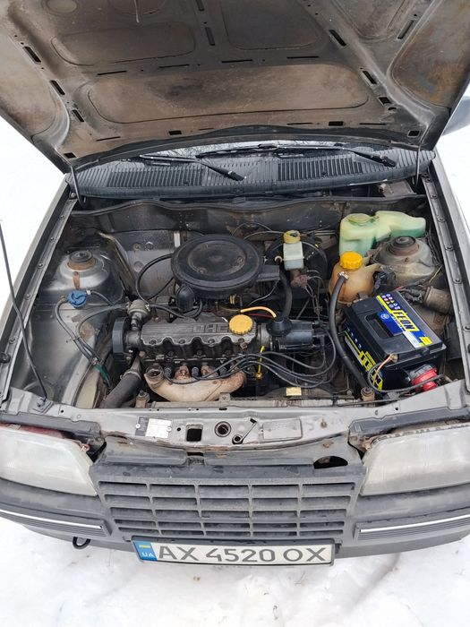 Опель кадет 1.3 1988г.