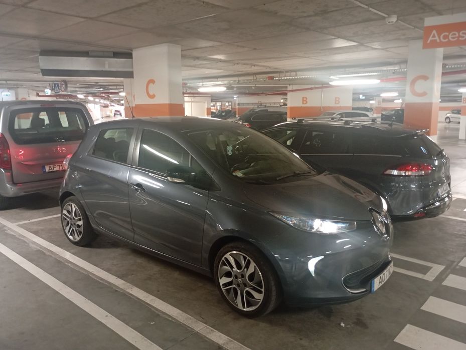 Venda Renault Zoe 41 kW baterias próprias
