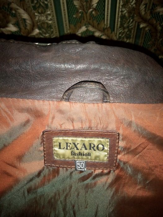 Кожанная мужская куртка бренда LEXARO