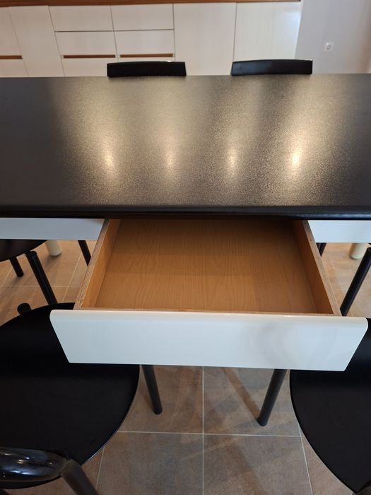 Mesa com 6 cadeiras para Cozinha