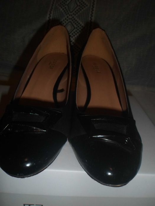 1 par de sapatos de senhora como novos da marca seaside