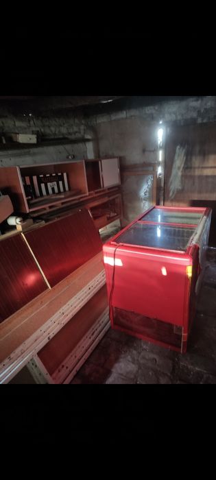 Морозильна камера-вітрина.Б/у.360літрів.Лозова. ціна 6500грн