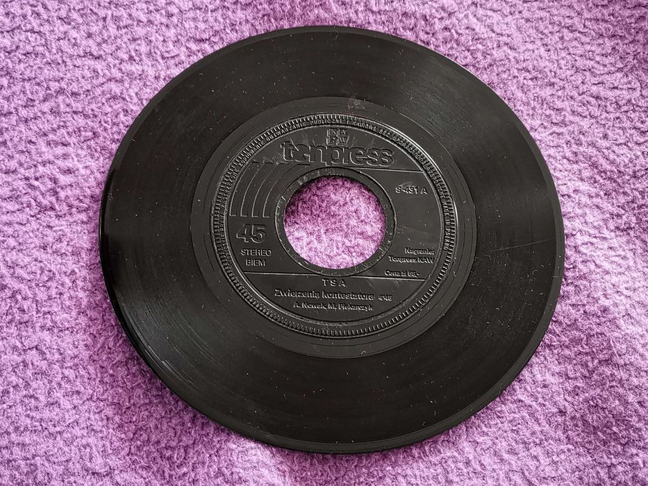 TSA  zwierzenia kontestatora / 51 singiel winyl analog W-wa i inne !