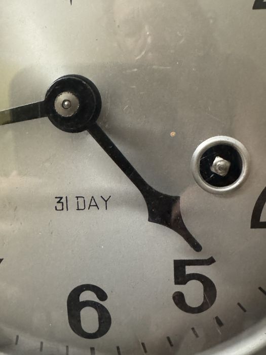 Relógio de parede antigo