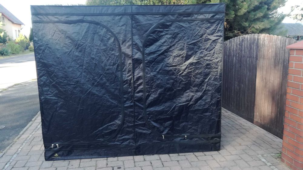 NAMIOT UPRAWOWY do uprawy roślin Dark Room DR240W