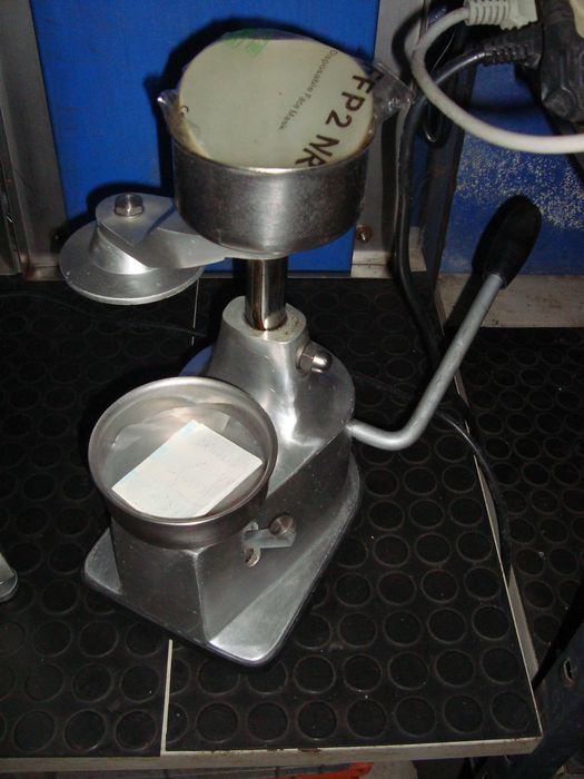 Material  de  talho   de  corte  e  prensagem