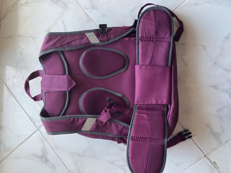 Mochila escolar para menina