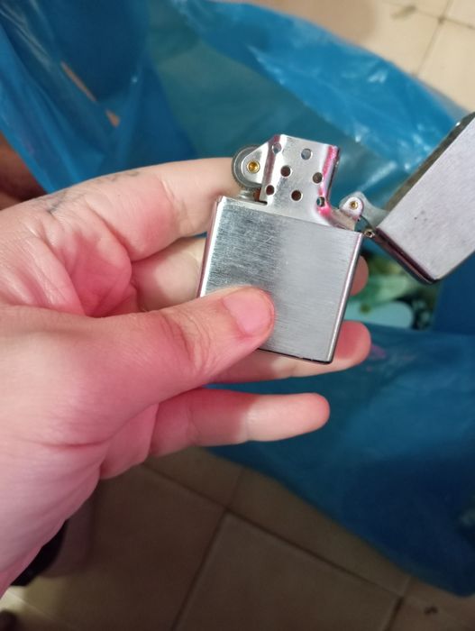 Isqueiro antigo sem gás