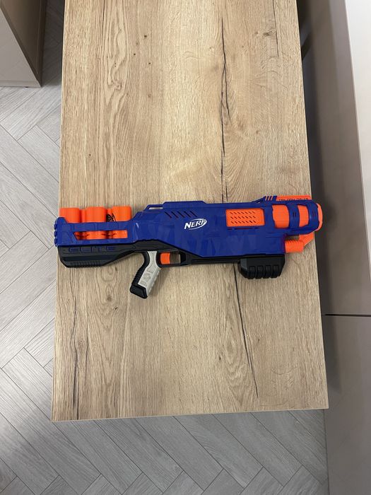 Игрушечный автомат Nerf