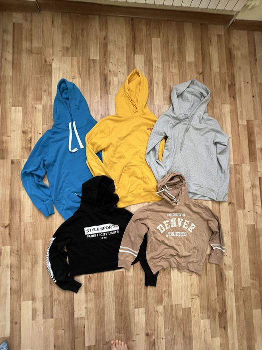 Bluzy z kapturem damskie S