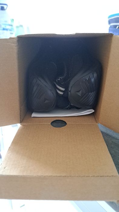 Botas biqueira de aço delta plus 43