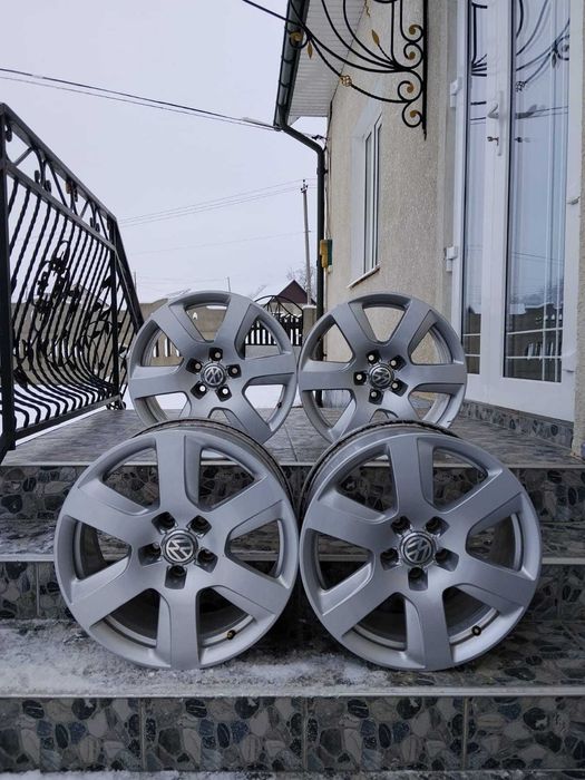 Диски Ауди оригинал R17 разболтовка 5/112 в хорошем состоянии