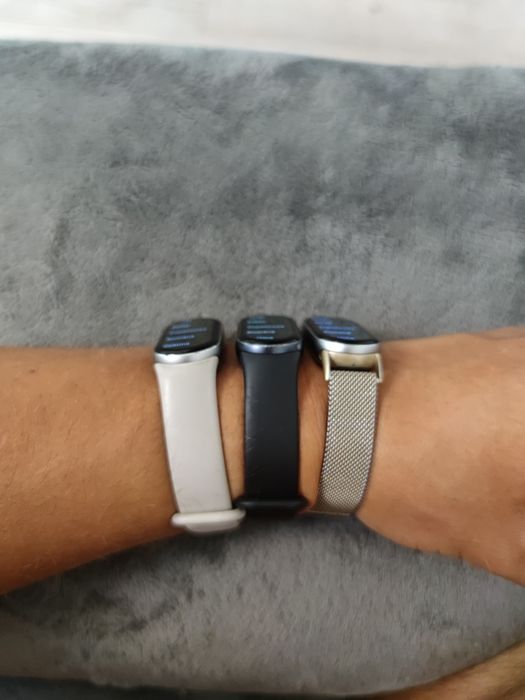Продам mi band 9