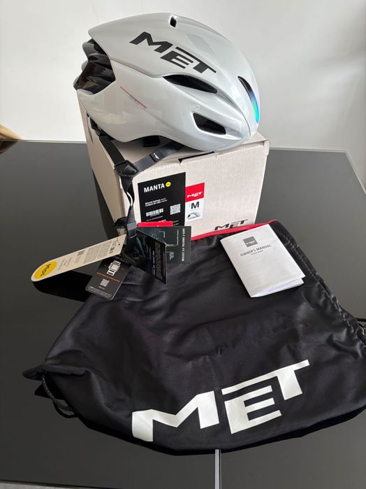 Capacete MET Manta MIPS branco