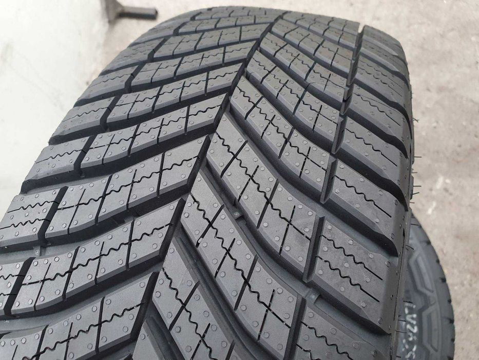 2x Goodyear Vector 4Seasons Cargo  215/65r16C  Nowe