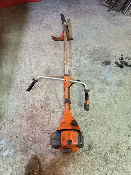 Roçadora Husqvarna 555