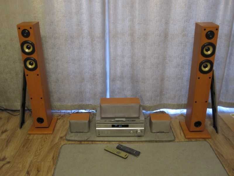 Zastaw SONY - Amplituner, DVD/CD, Kolumny, piloty - komplet - okazja !