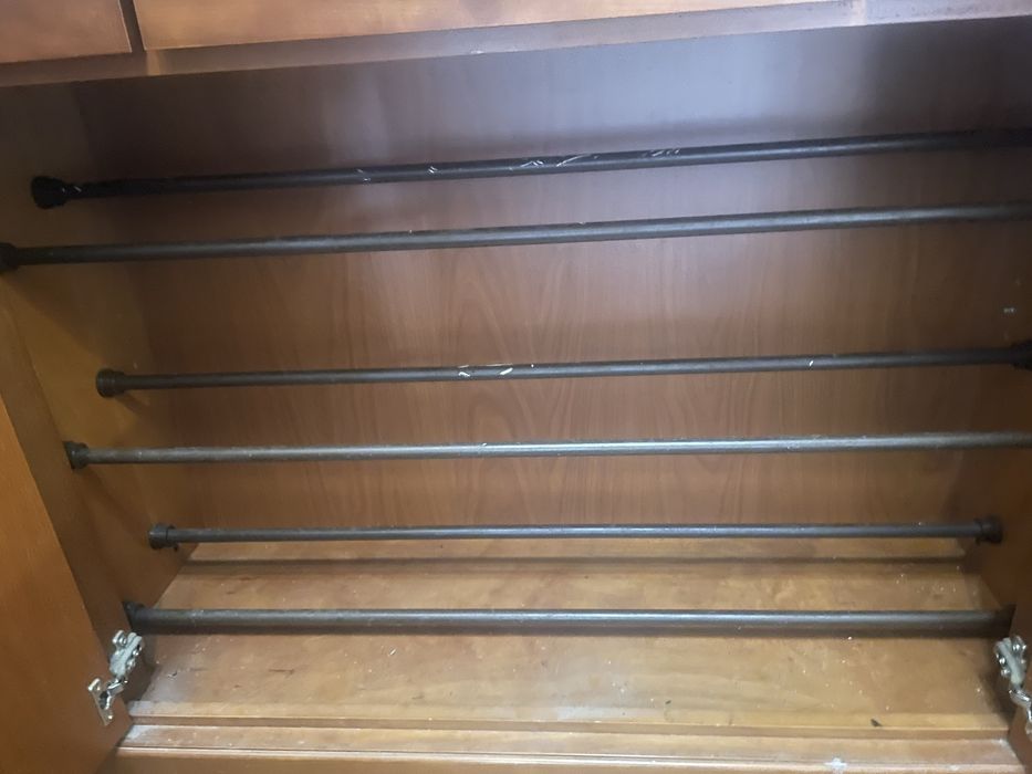 Sapateira em cerejeira