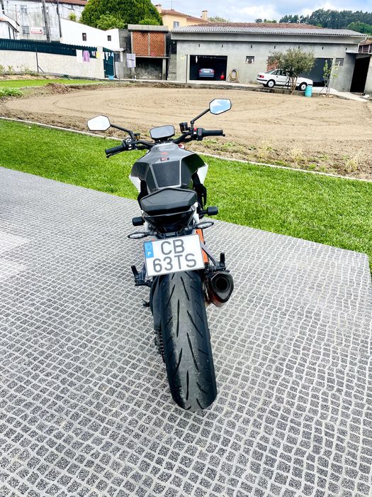 KTM 1290 SuperDuke R– Akrapovic | Full Extras | [Com vídeo]