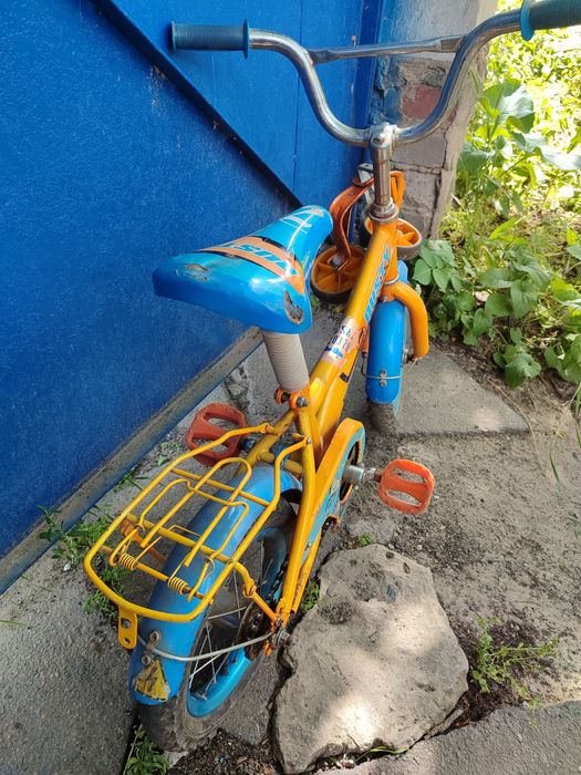 Дитячий детский велосипед з додатковими боковими колесами