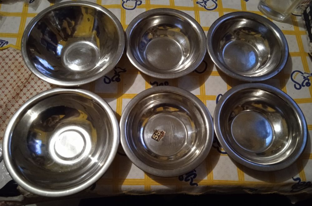 Conjunto de tigelas em aço inoxidável