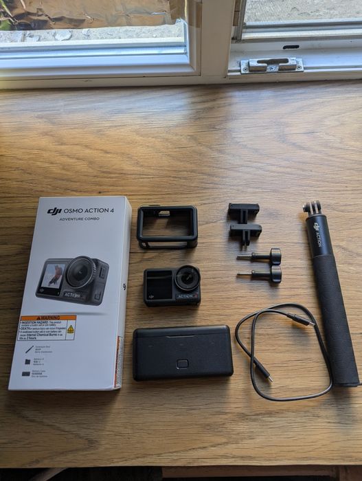 DJI osmo action 4 adventure combo