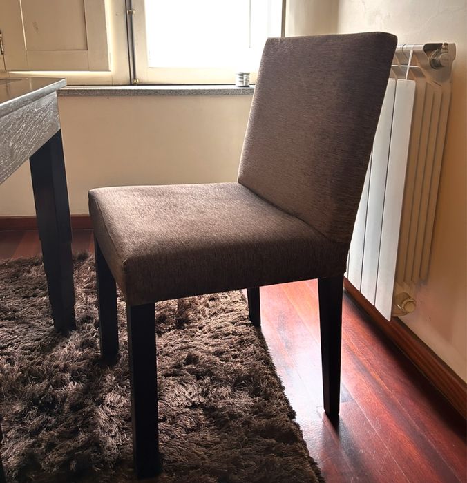 Cadeiras + Mesa feitas em  Carpintaria