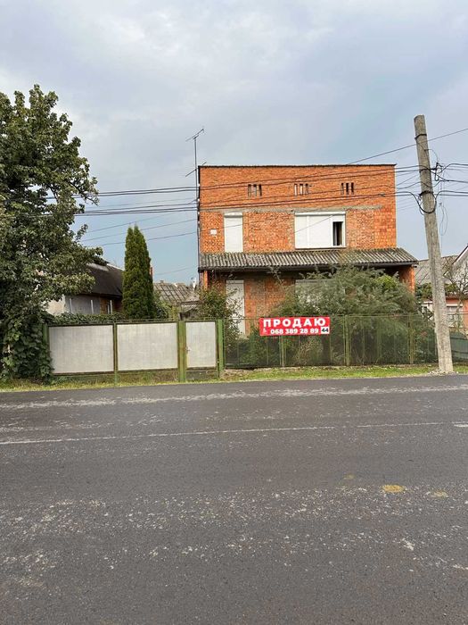 Продається будинок в с. Вишково