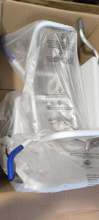 Cadeira Giratória p/Banheira PRIM- NOVA