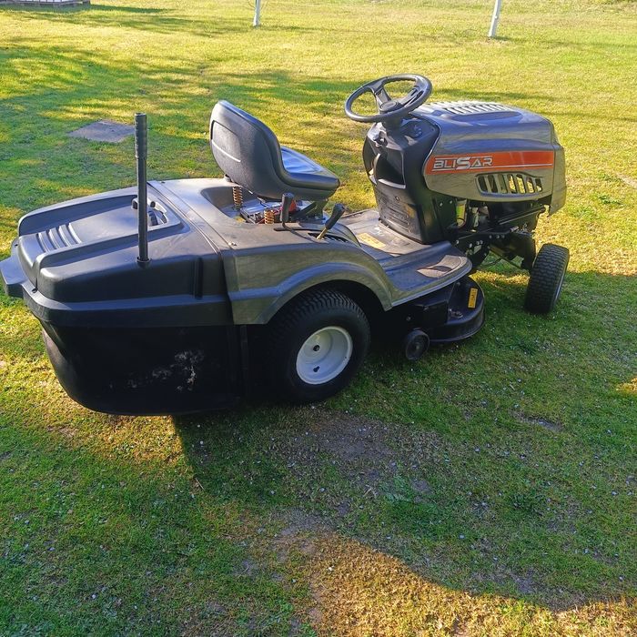 Traktorek Kosiarka MTD Blisar , Torx 14 HP z pompą. Kosz