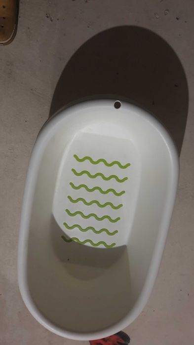 Wanienka dziecięca Ikea, brudna do ogrodu, albo innych celów