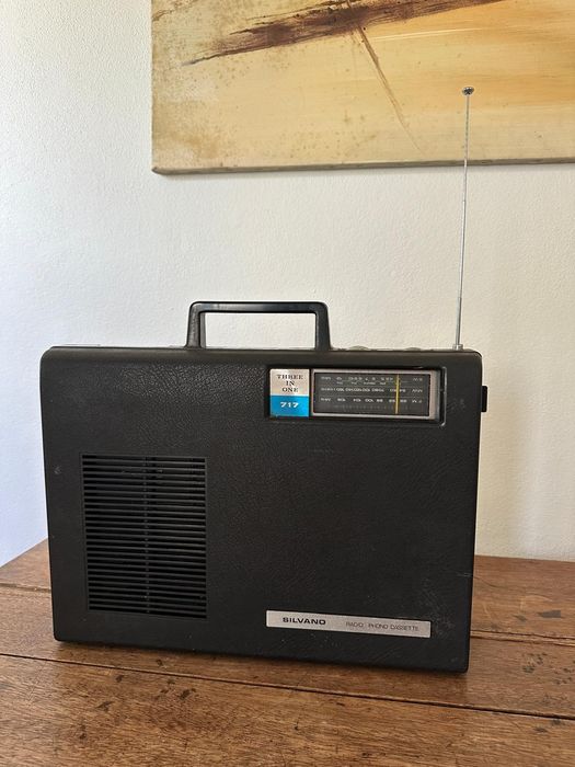 Rádio vintage SILVANO “Three in One” – rádio, gira-discos e cassete