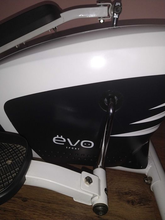 Sprzedam Orbitrek Evo sport