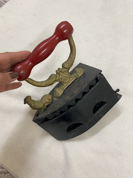 Ferro antigo muito bem estimado