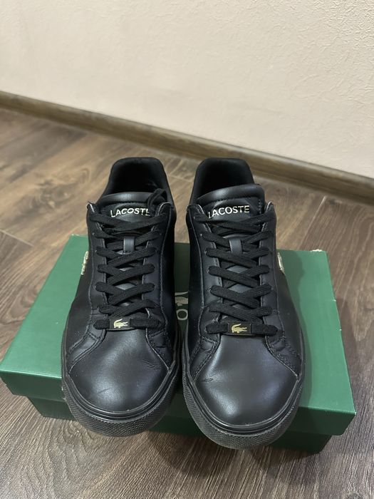Продам кеды Lacoste