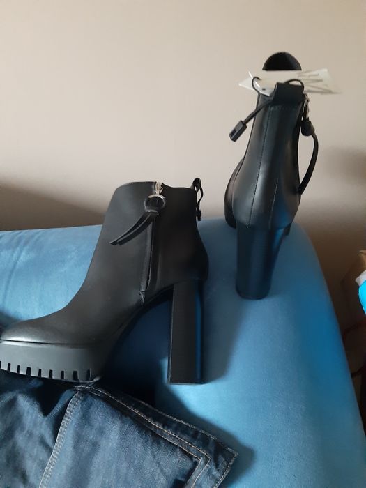 Kozaki botki zara 39 czarne damskie słupek buty jesień wysokie tkmaxx