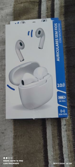 Auriculares wireless com cancelamento de ruído