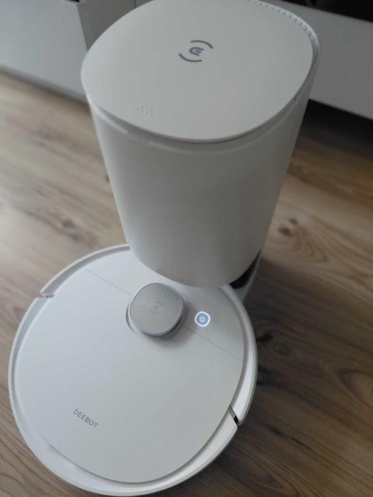 Robot sprzątający stacja SAMO OPRÓŻNIANIA mopowanie wifi