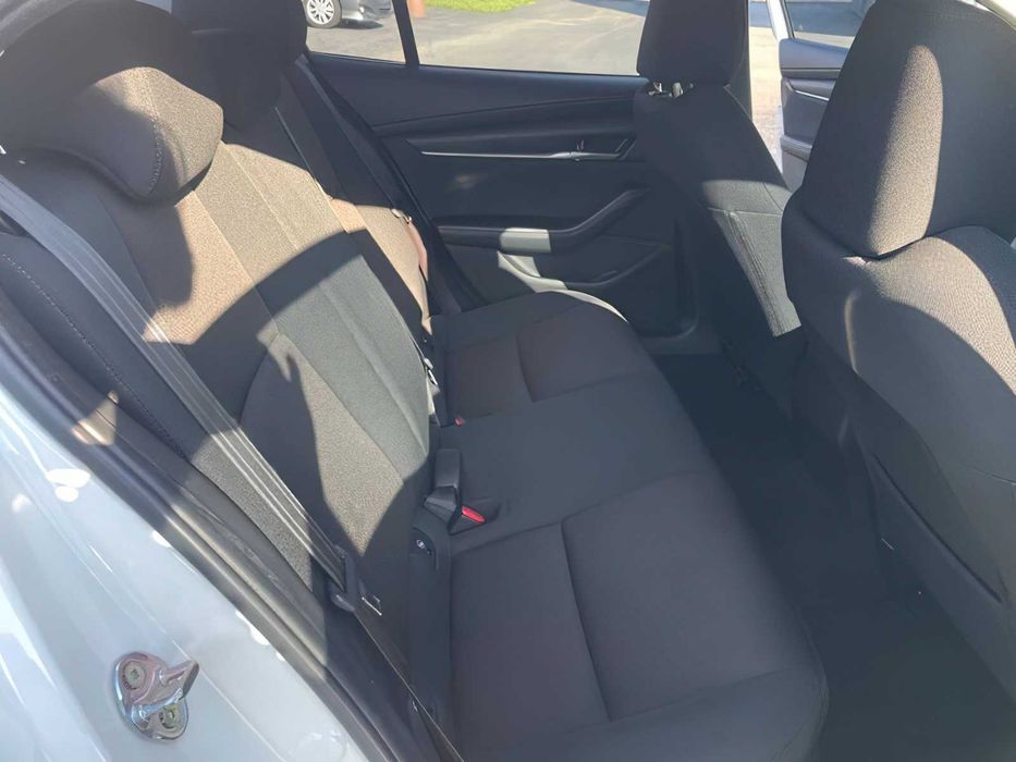 Mazda 3 S      2021