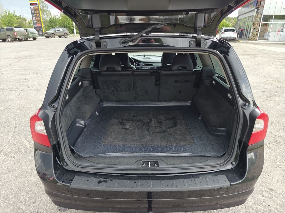 VOLVO V70, 2.4D, МКПП, 2010