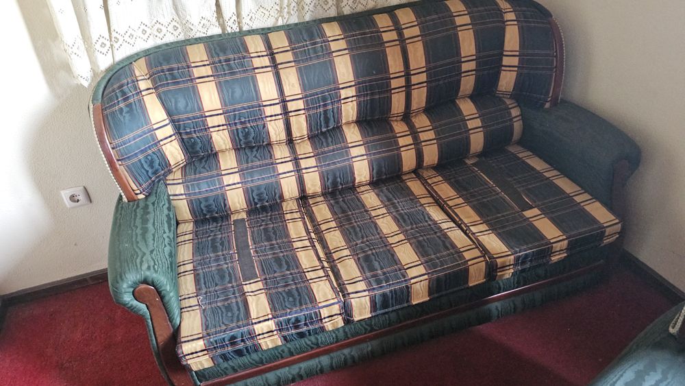 Conjunto de Sala: Móvel Estante Grande + Sofás